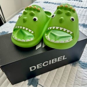 Decibel Little Kids Green Dino Slip-On Sandals Size 3Y Unisex EUR 35 UK 2.5